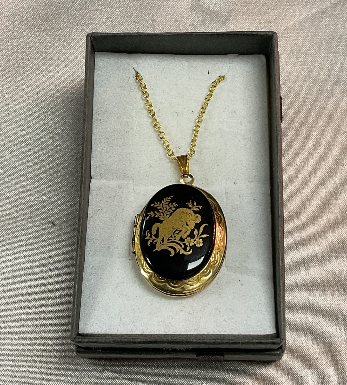 925 Silver gilt chain necklace with  locket