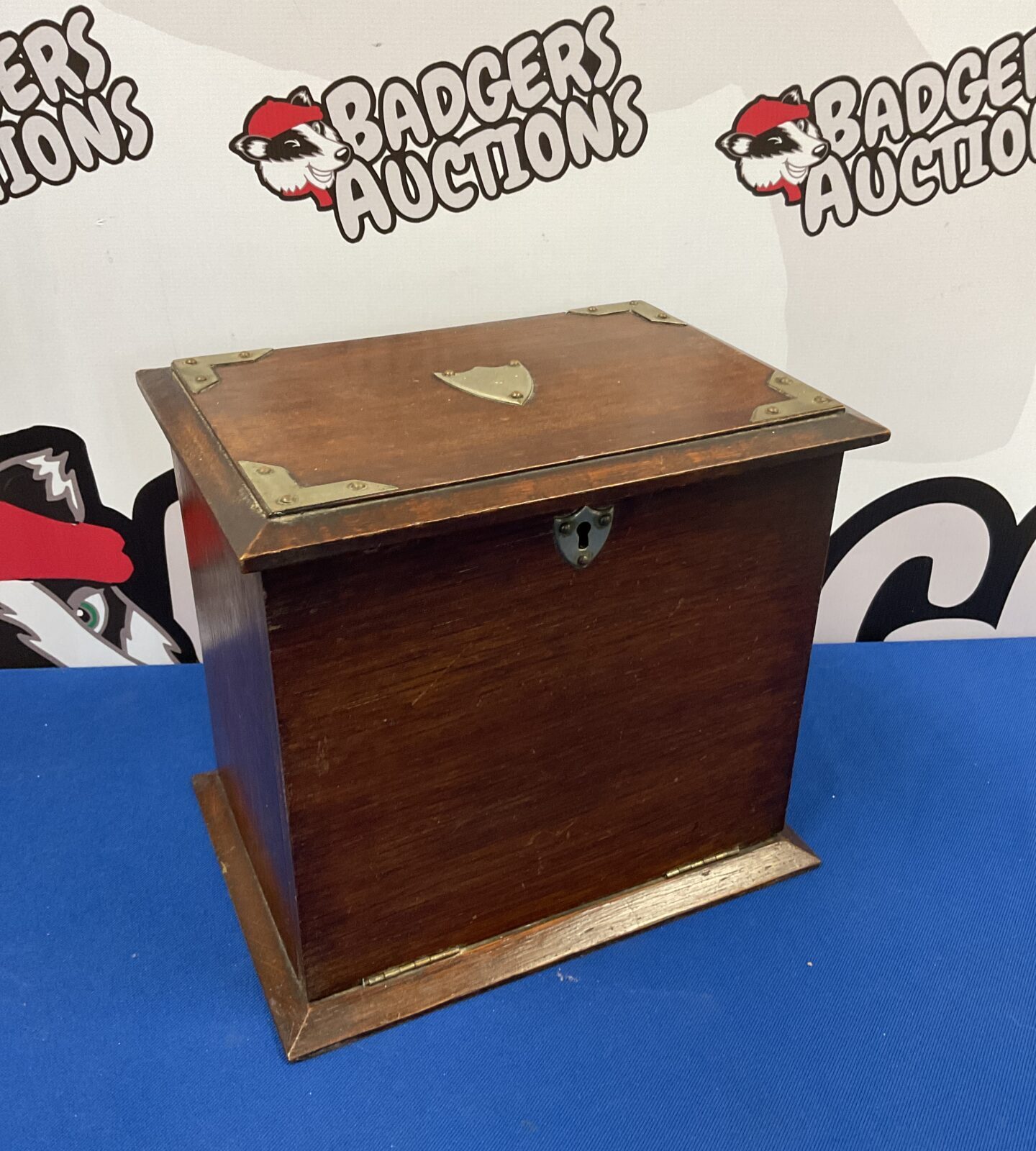 Vintage oak stationary letter box - Image 2