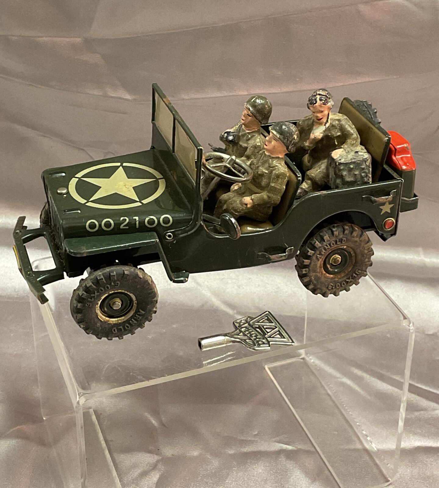 vintage arnold clockwork ww2 American Willis jeep with key working