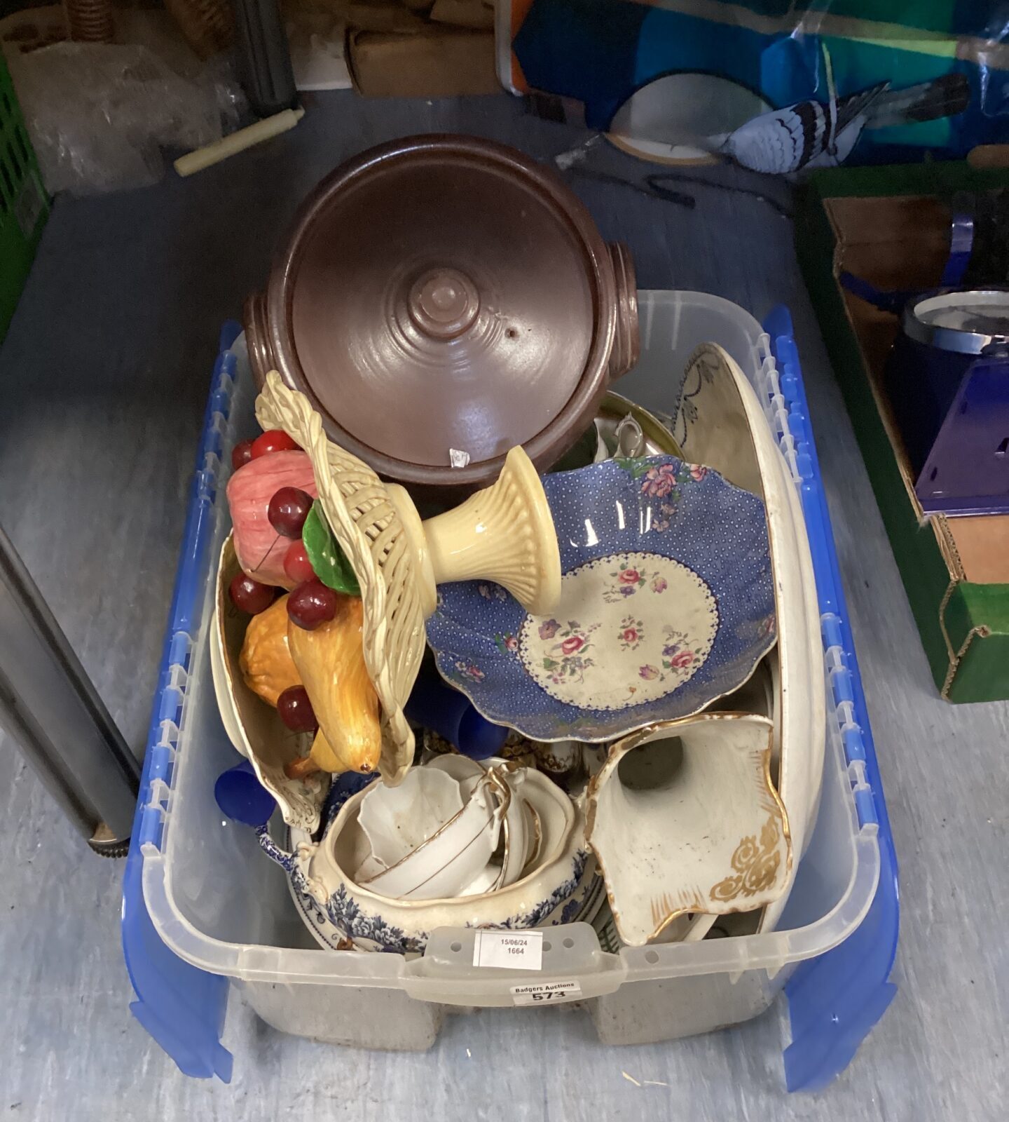 Box of mixed china & crockery