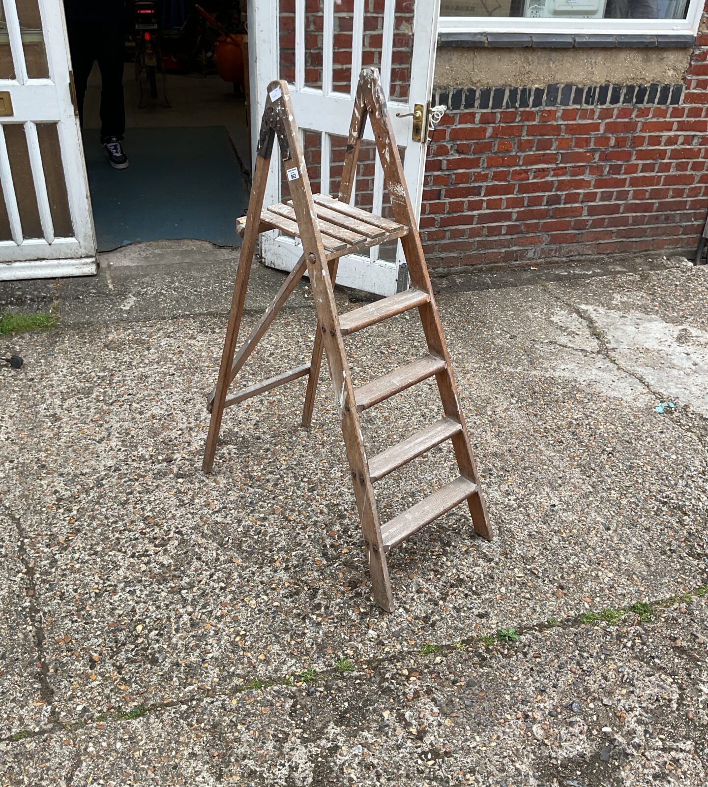 Wooden folding step ladder