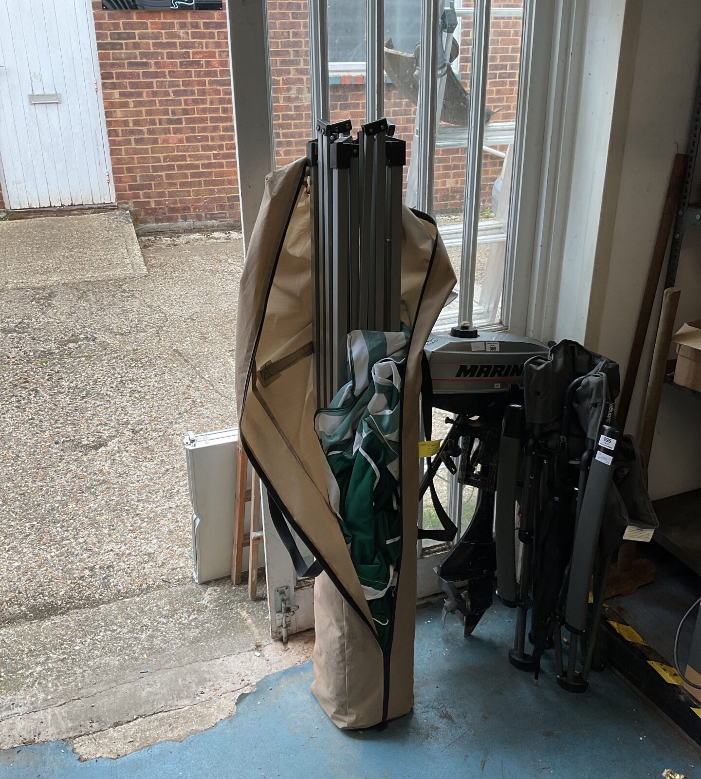Gazebo in carry case