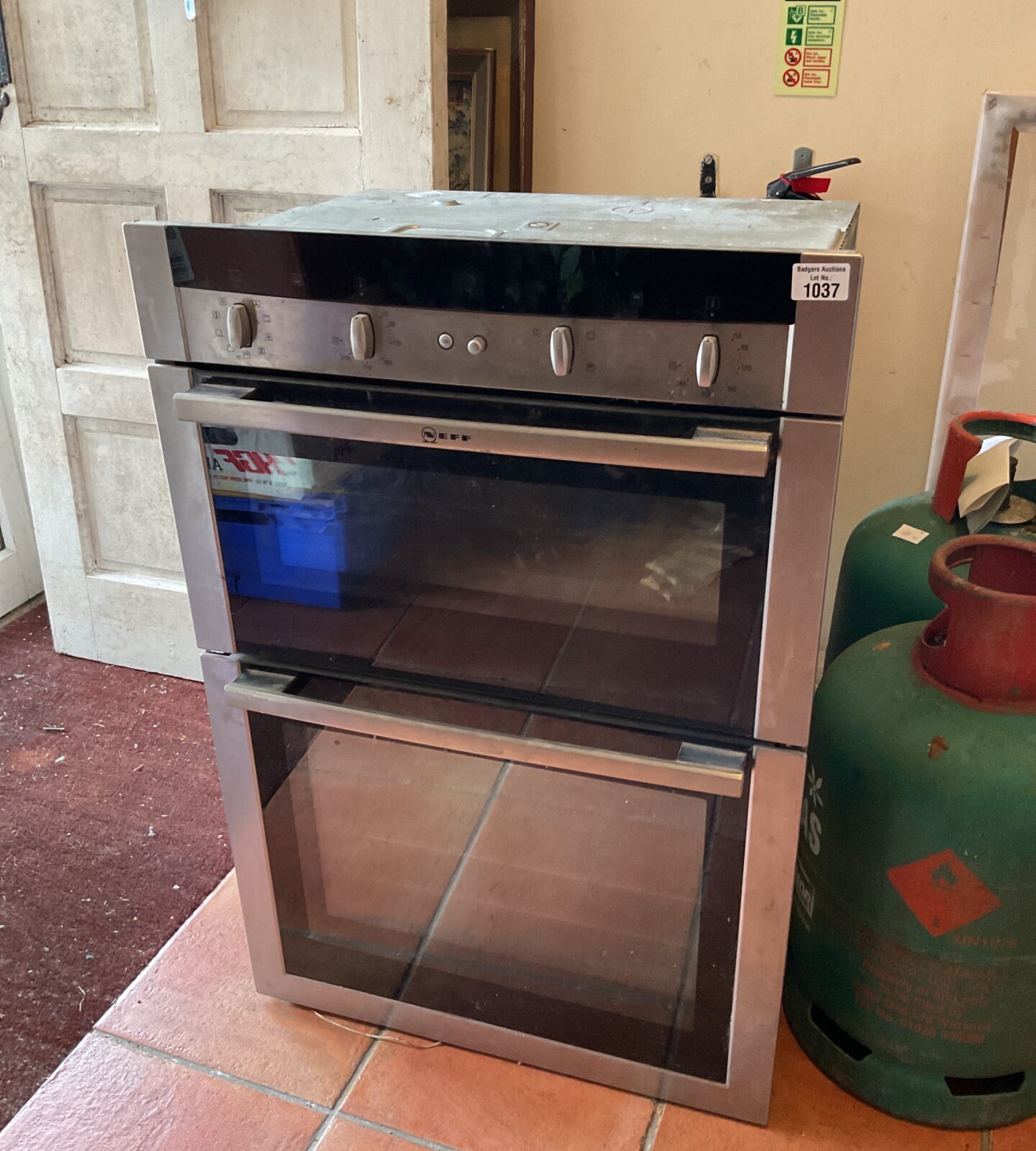 Neff integrated oven