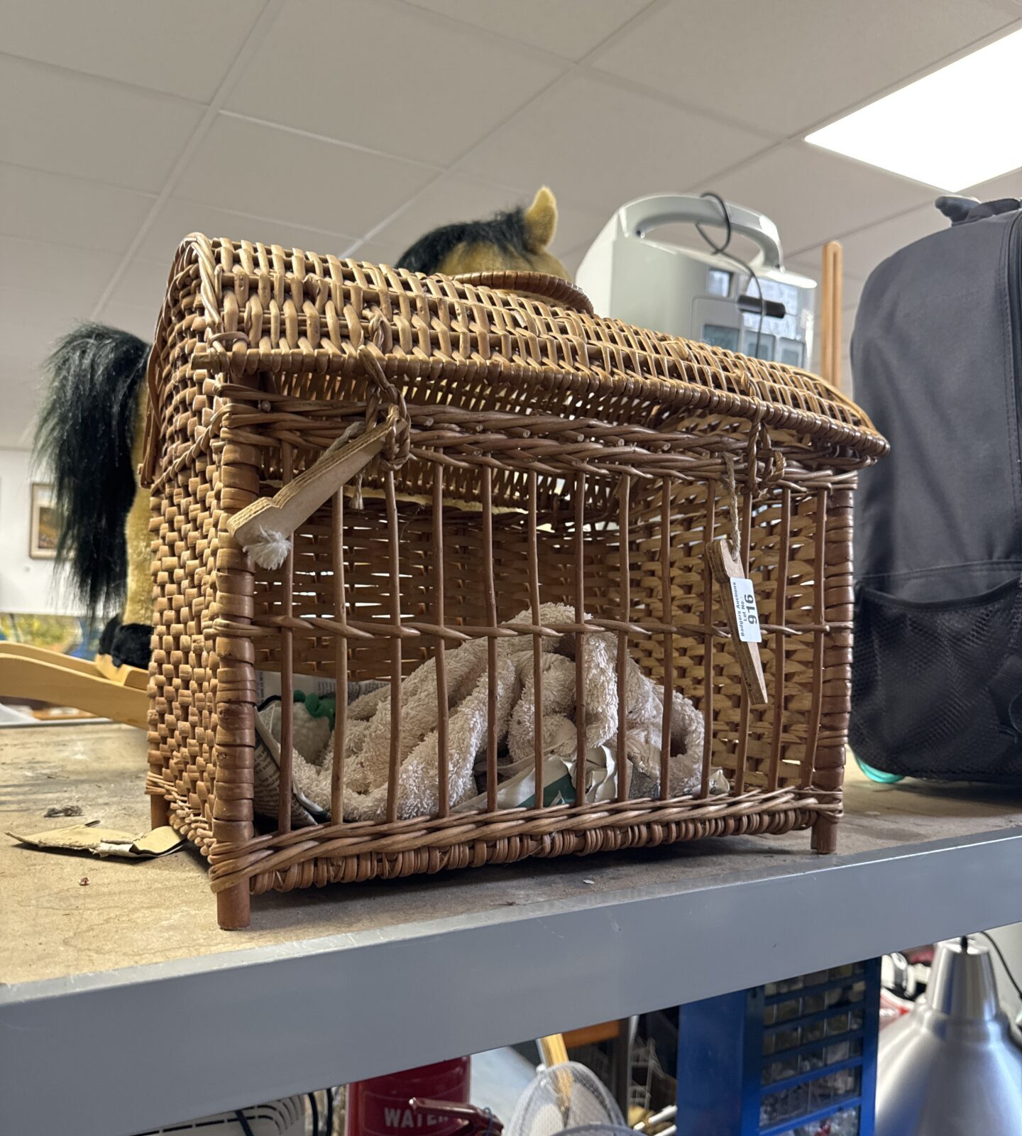 Small wicker pet basket
