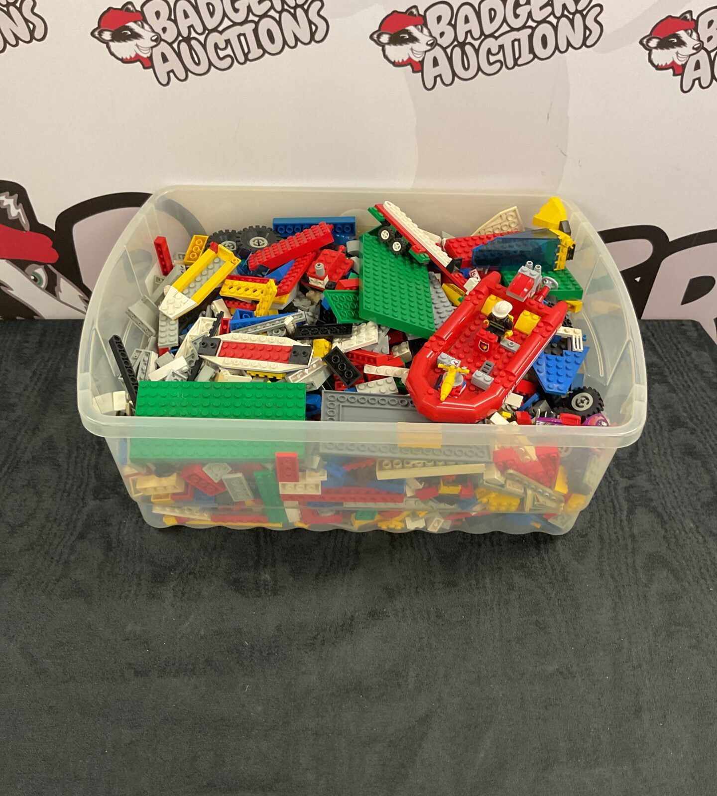 Box of mixed Lego inc vintage and minifigures