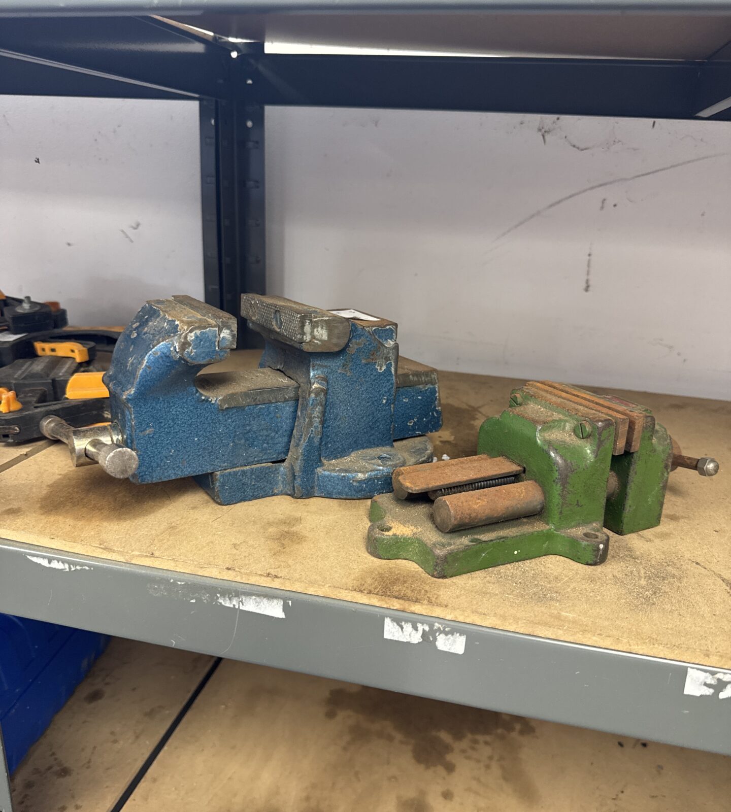 Two small bench vices