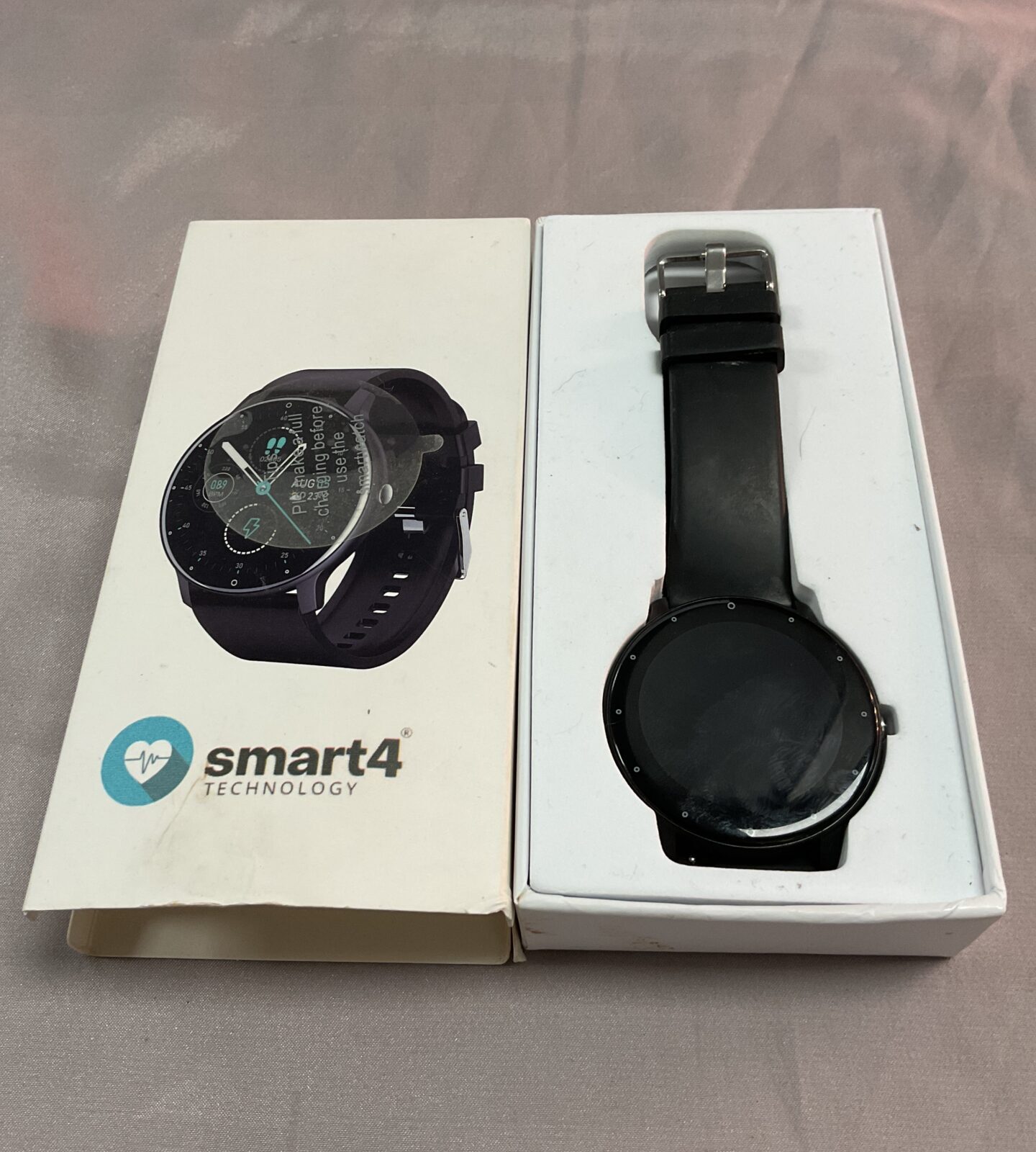 Smart 4 Technology smart watch with charge cable untested