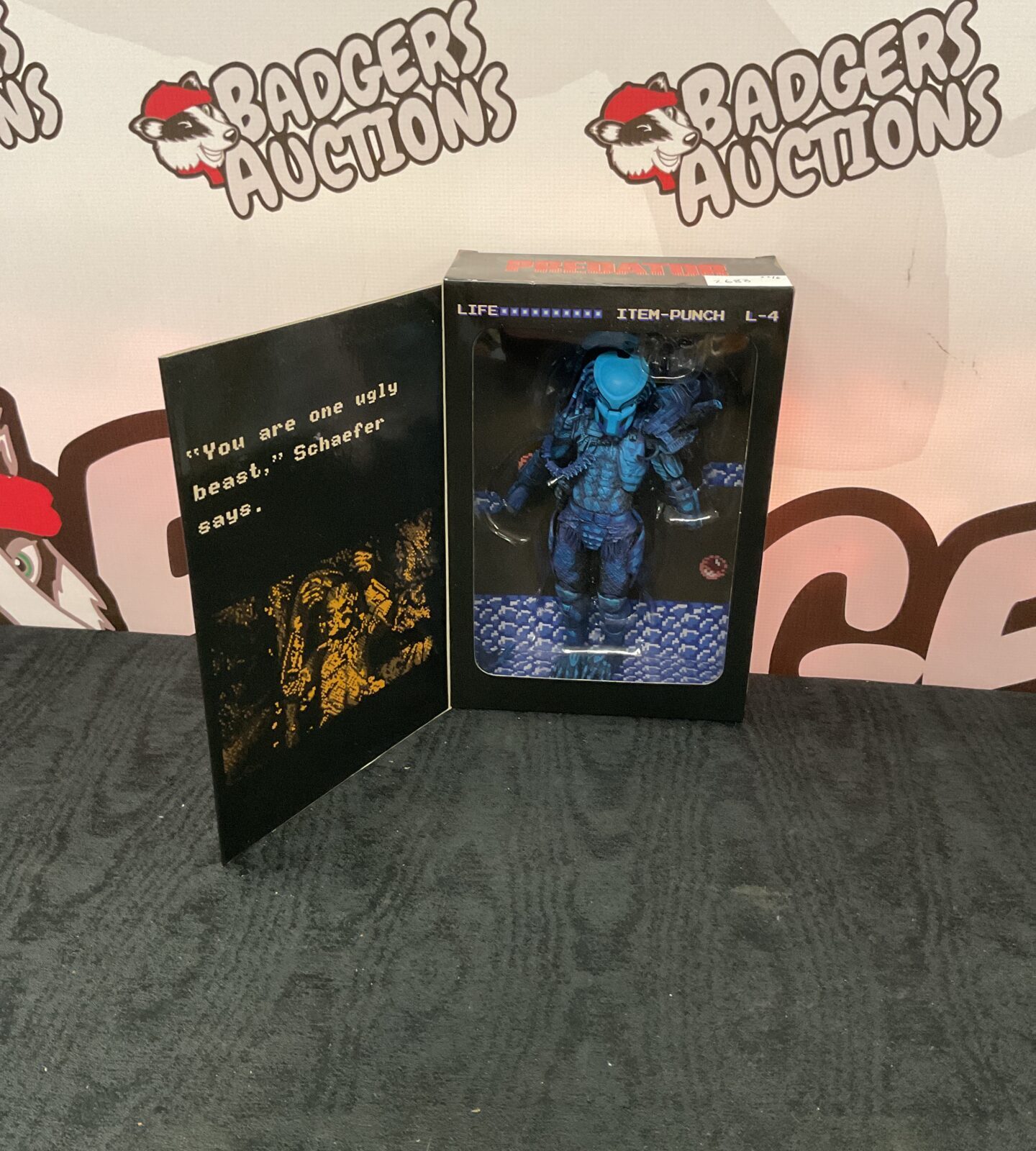 Neca reel toys predator boxed figurine - Image 2