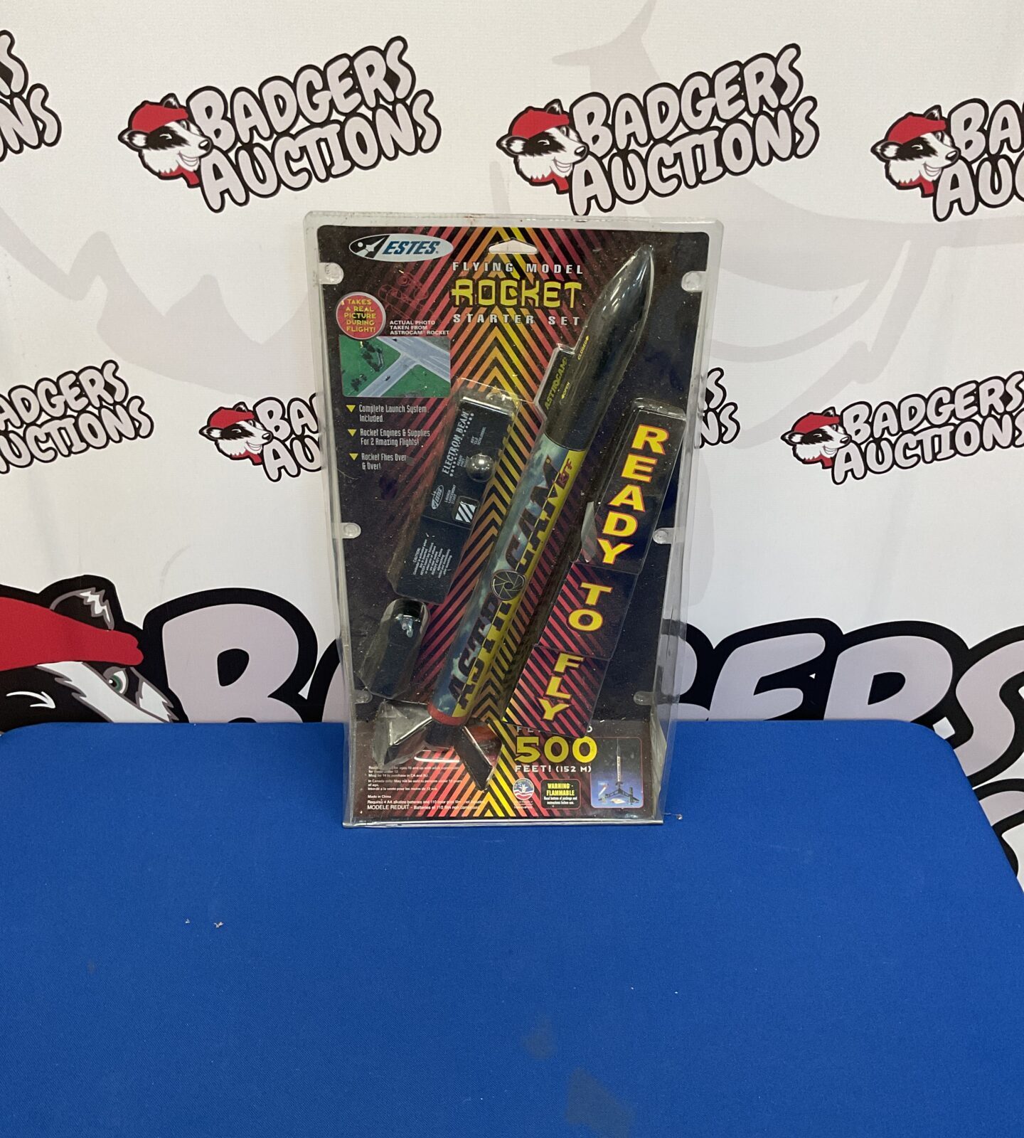 Retro Estes Flying Model Rocket Starter set