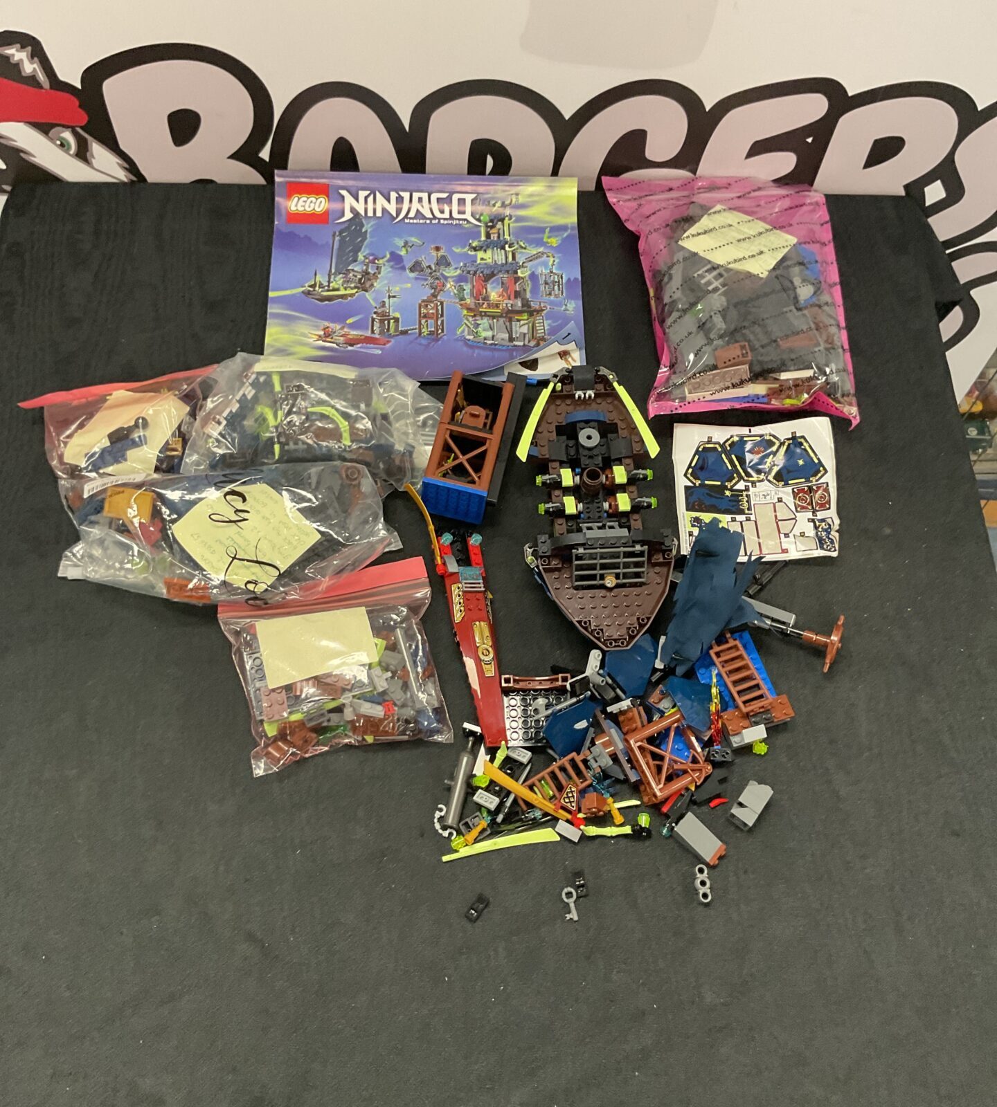 Lego ninjago set 70732, unsure if complete