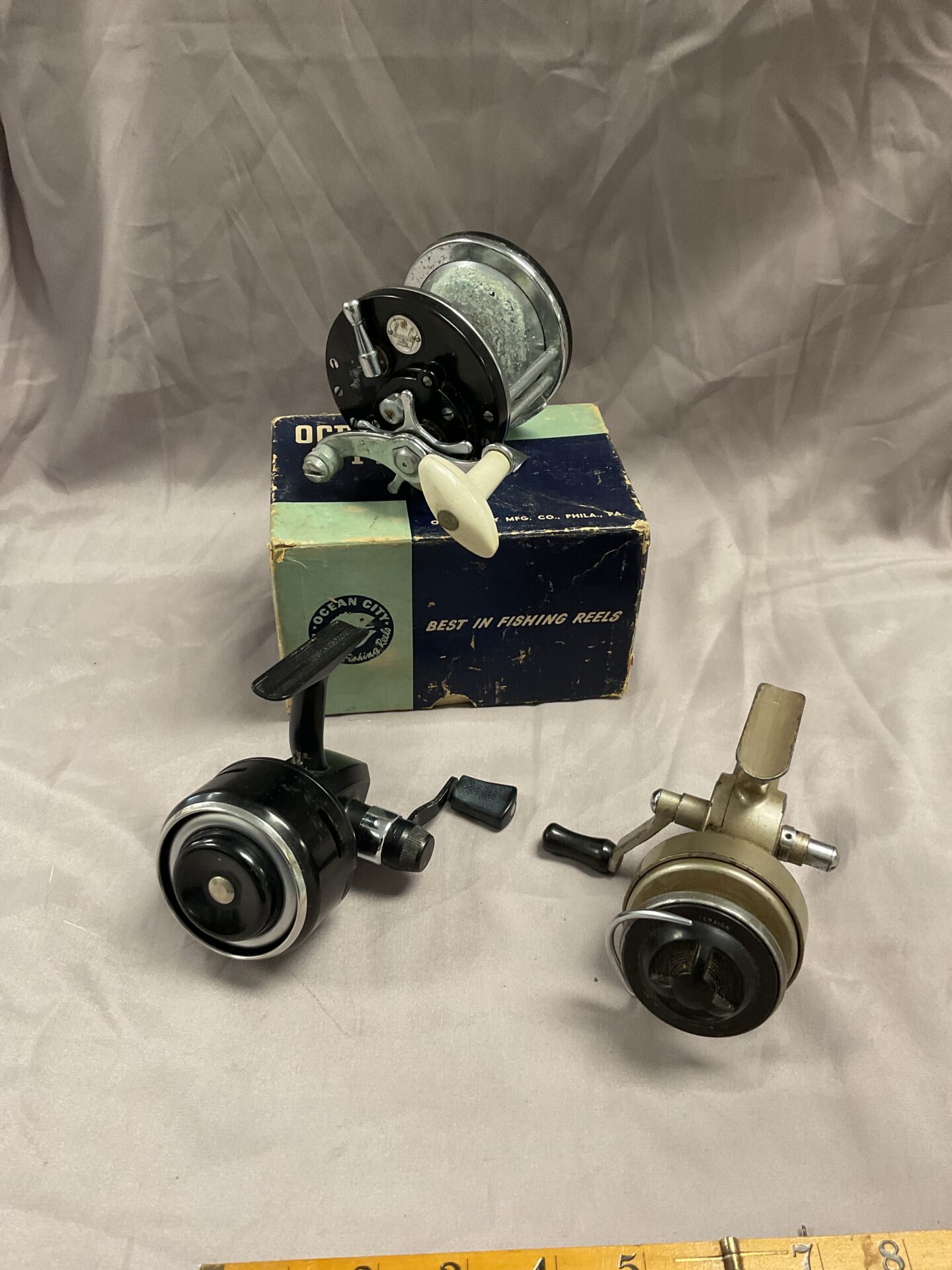 abu 501 closed face reel Ambidexnno2 half bale arm reel and boxed ocean city multiplyer sea reel
