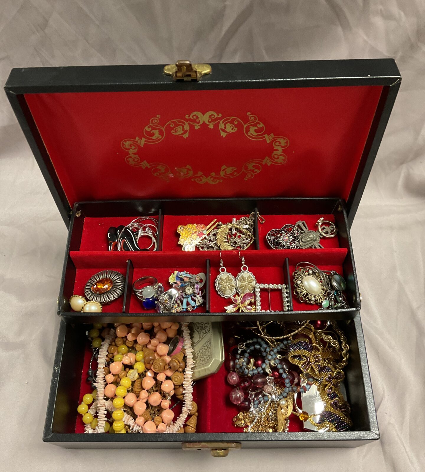 Design Philipp sweden jewellery box with jewellery