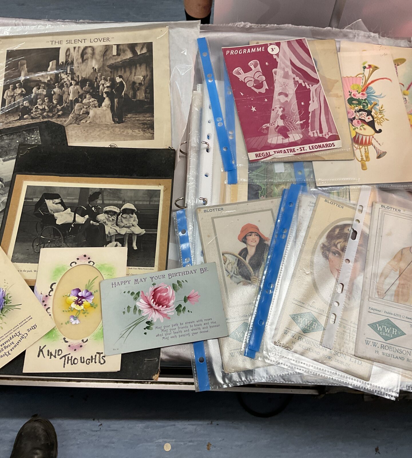 Folder of Edwardian Scrap book ephemera