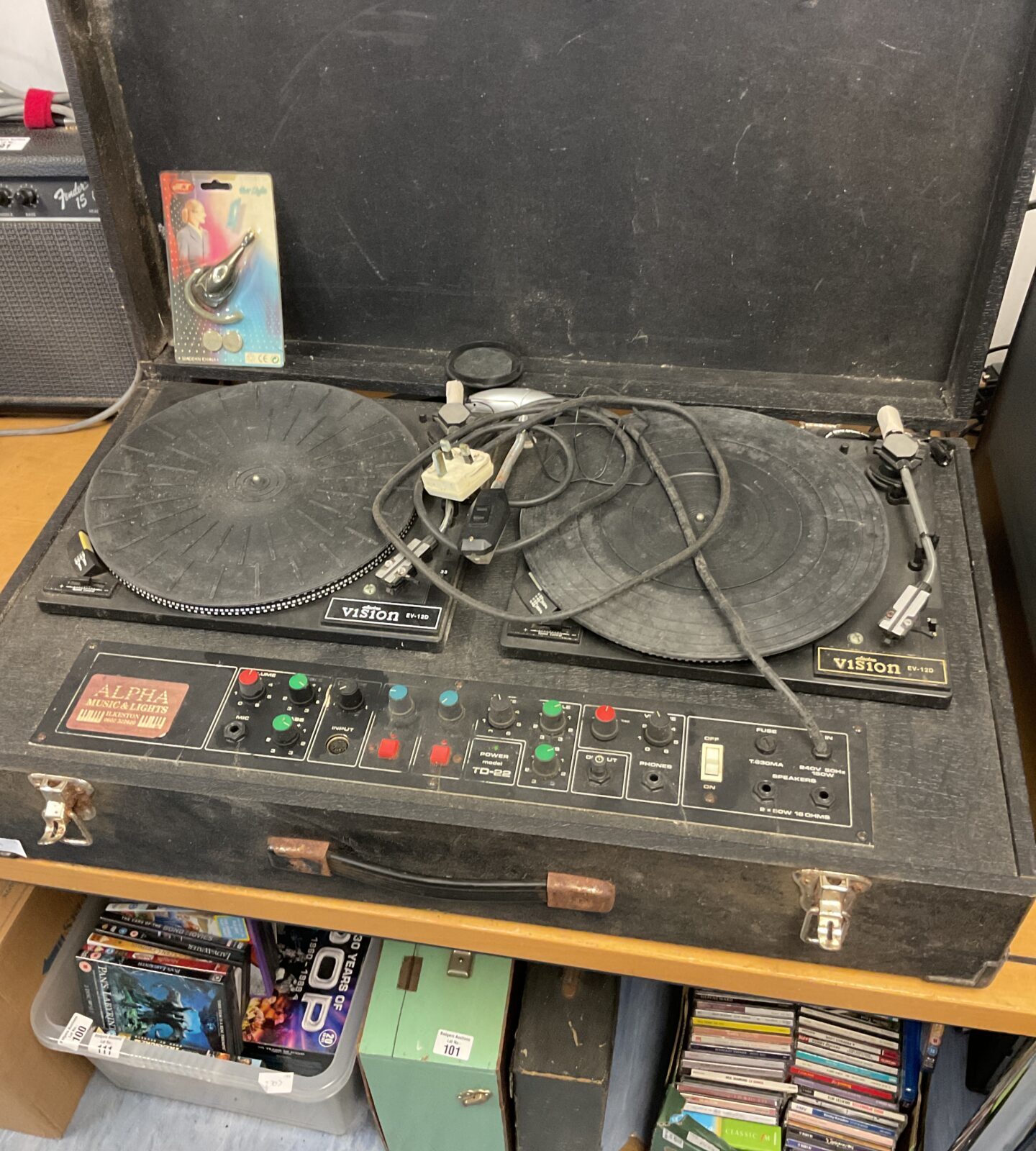 Pair of electra vision ev-12d dj turntables
