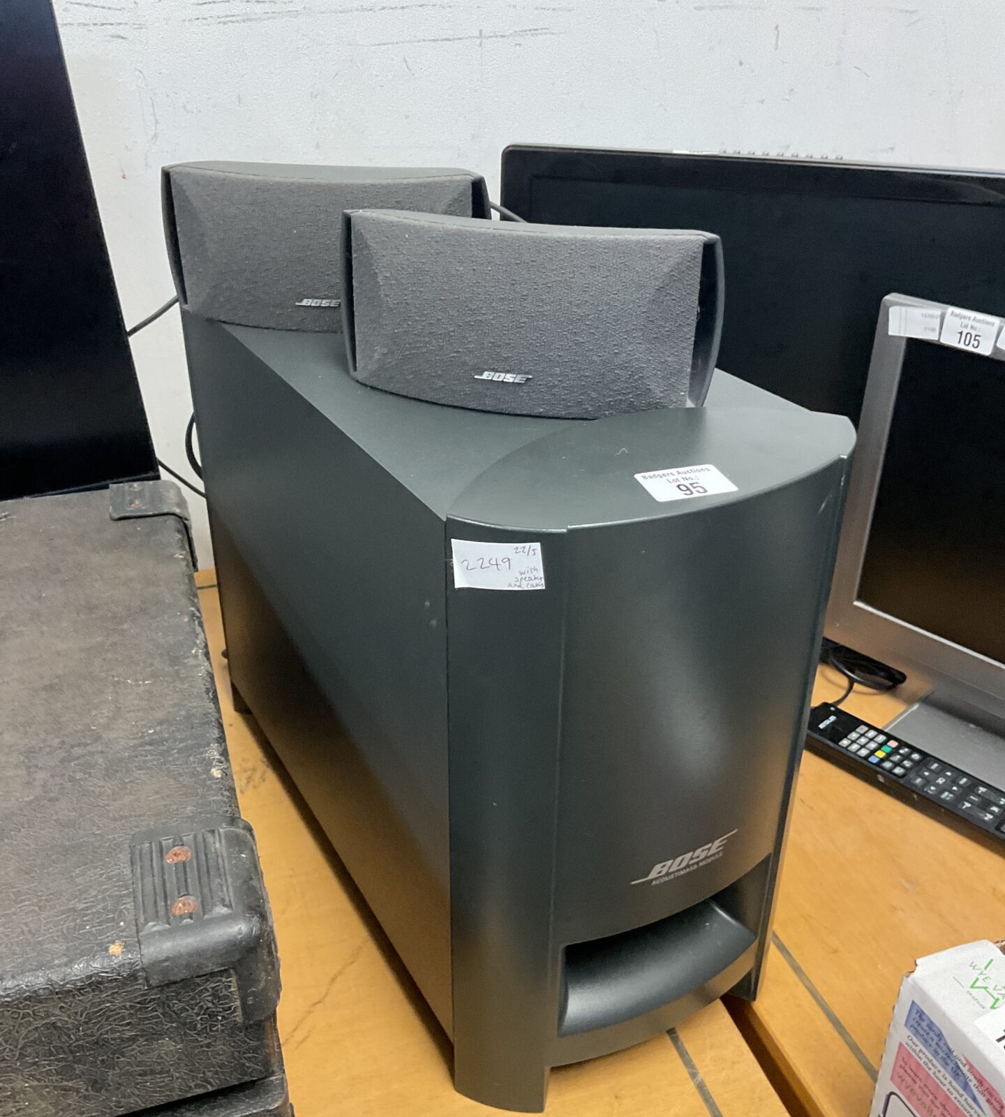 Bose acoustimas subwoofer with satellite speakers