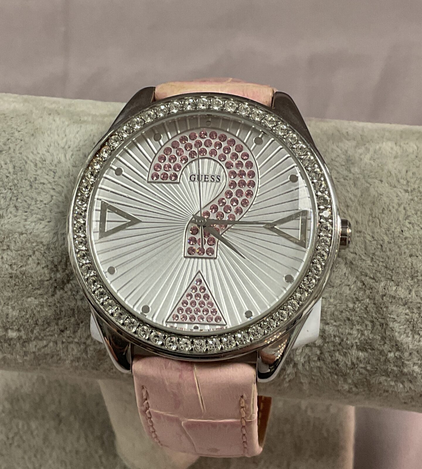 Guess Ladies Quartz Wristwatch