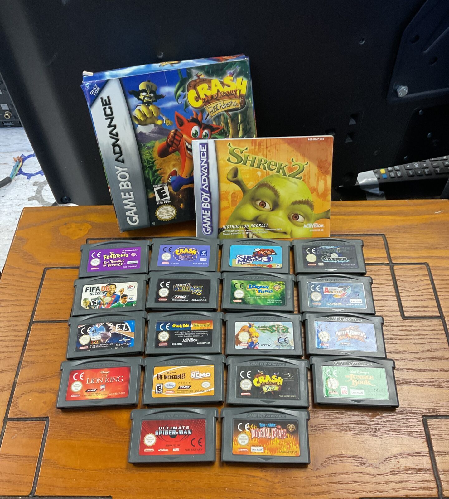 Collection of nintendo gameboy advance gba games inc crash bandicoot & spiderman