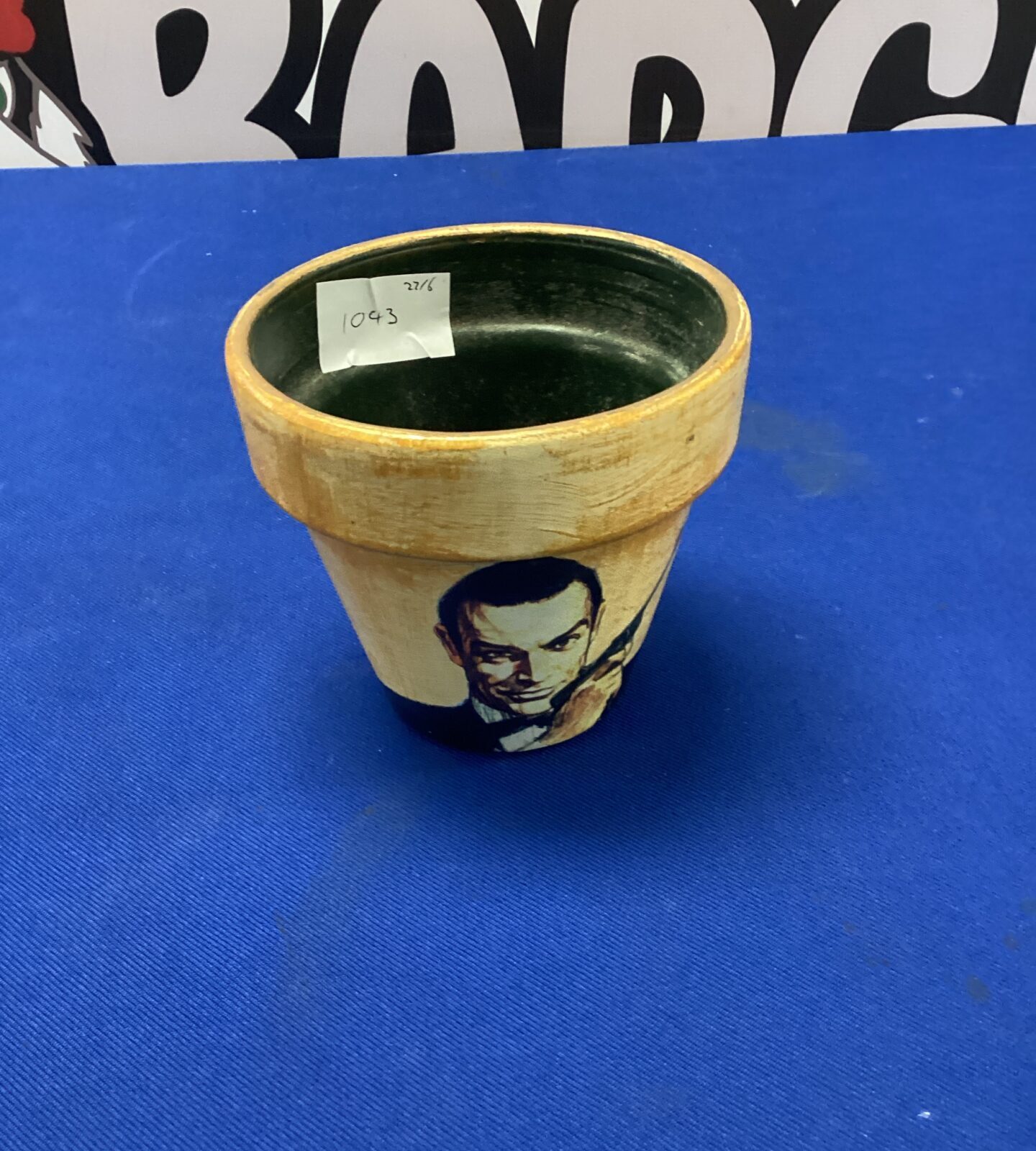 Small James bond Sean Connery plant pot