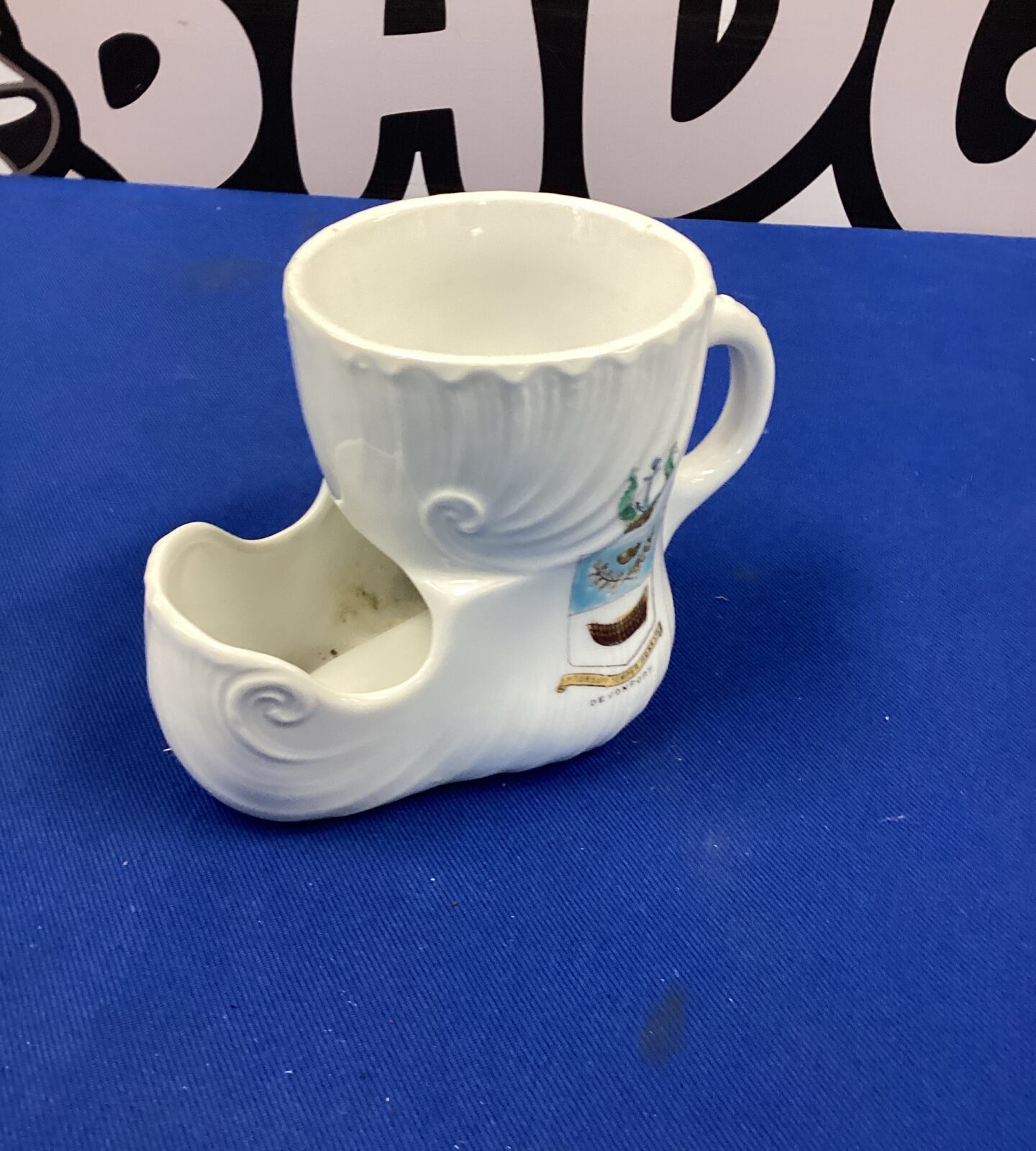 crestedware shaving brush pot