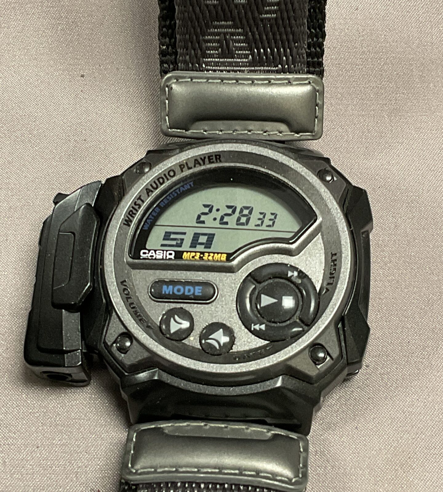 Casio WMP‑1V wrist watch audio MP3 player module no 2001 2002 with charger Headphone plug  working with instructions and part box