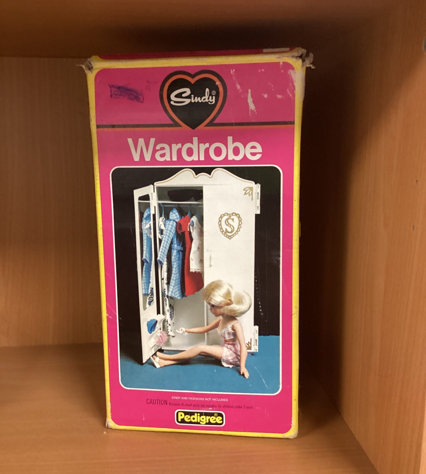 Vintage pedigree sindy wardrobe
