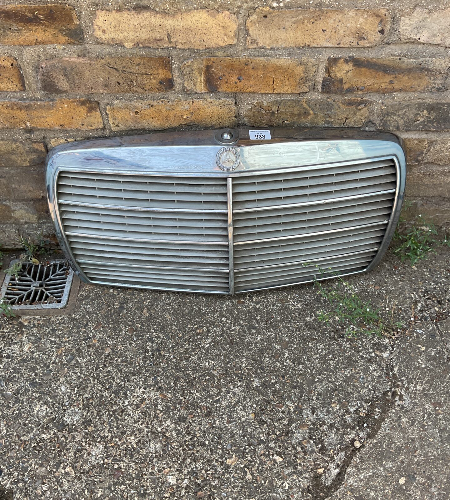 Retro Mercedes Benz chrome Front grille