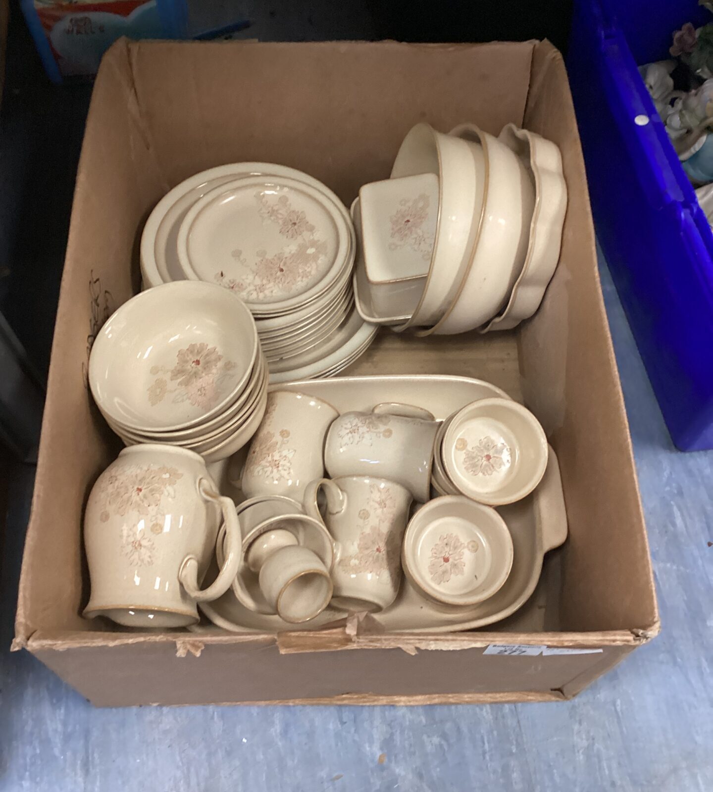 Box of mixed Denby plates, cups, jug & serving dishes
