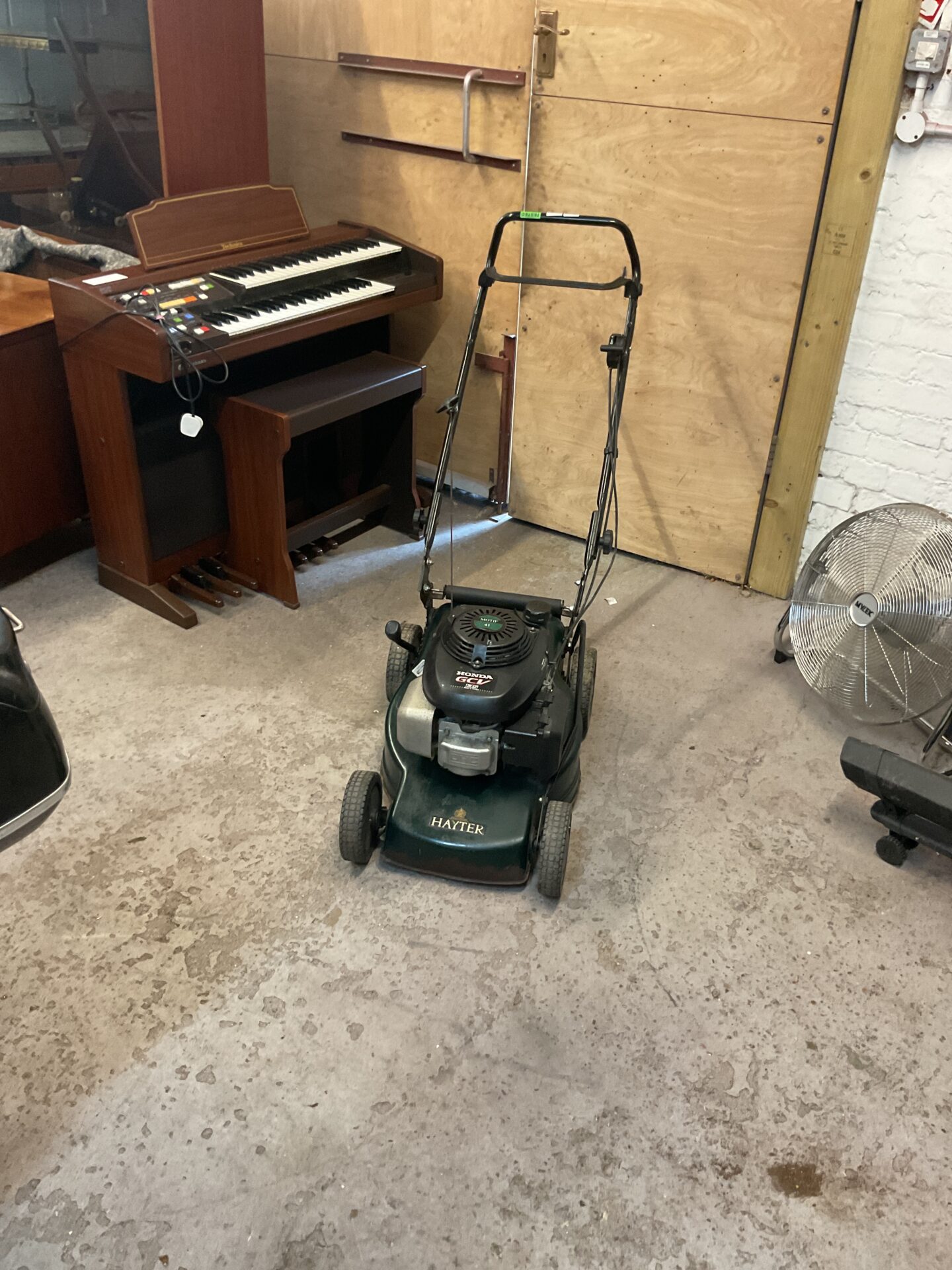 Hayter, Honda gcv 135 petrol mower working