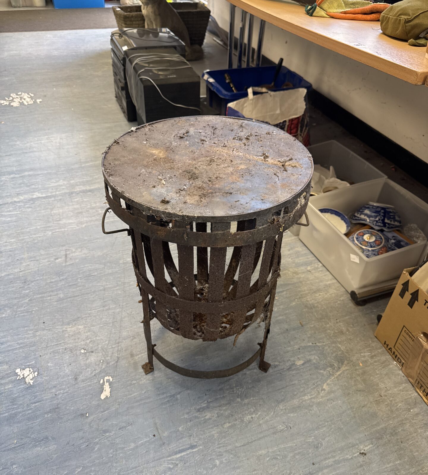 Wrought iron garden fire basket with lid