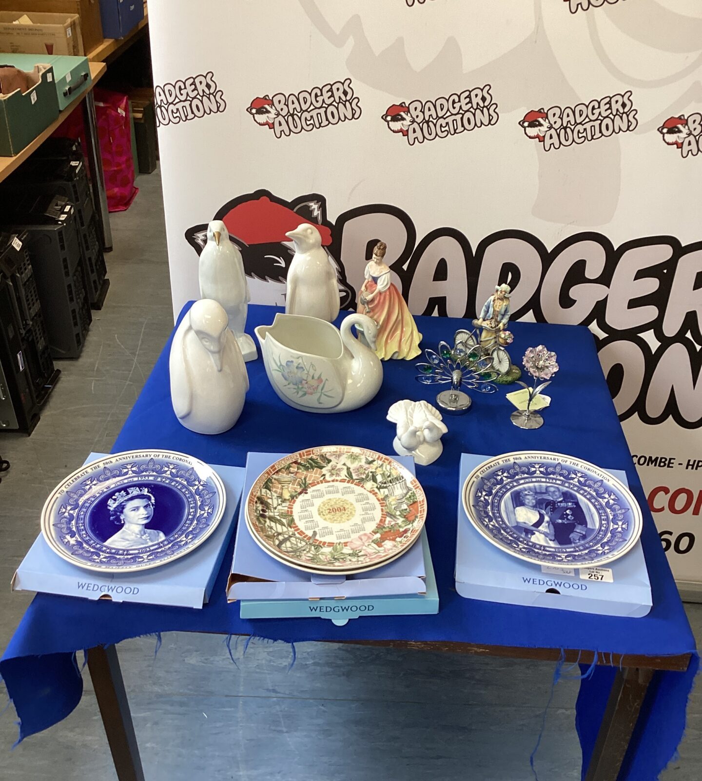 Quantity of Porcelain ornaments and collectible plates