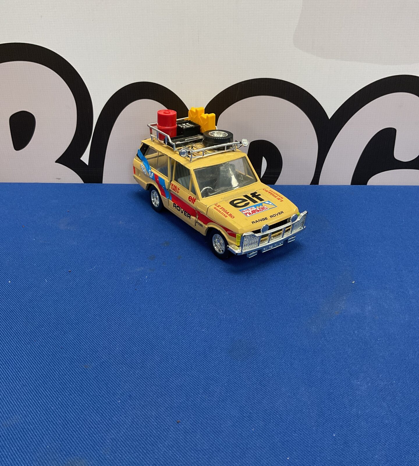Burago range rover diecast model scale 1/25