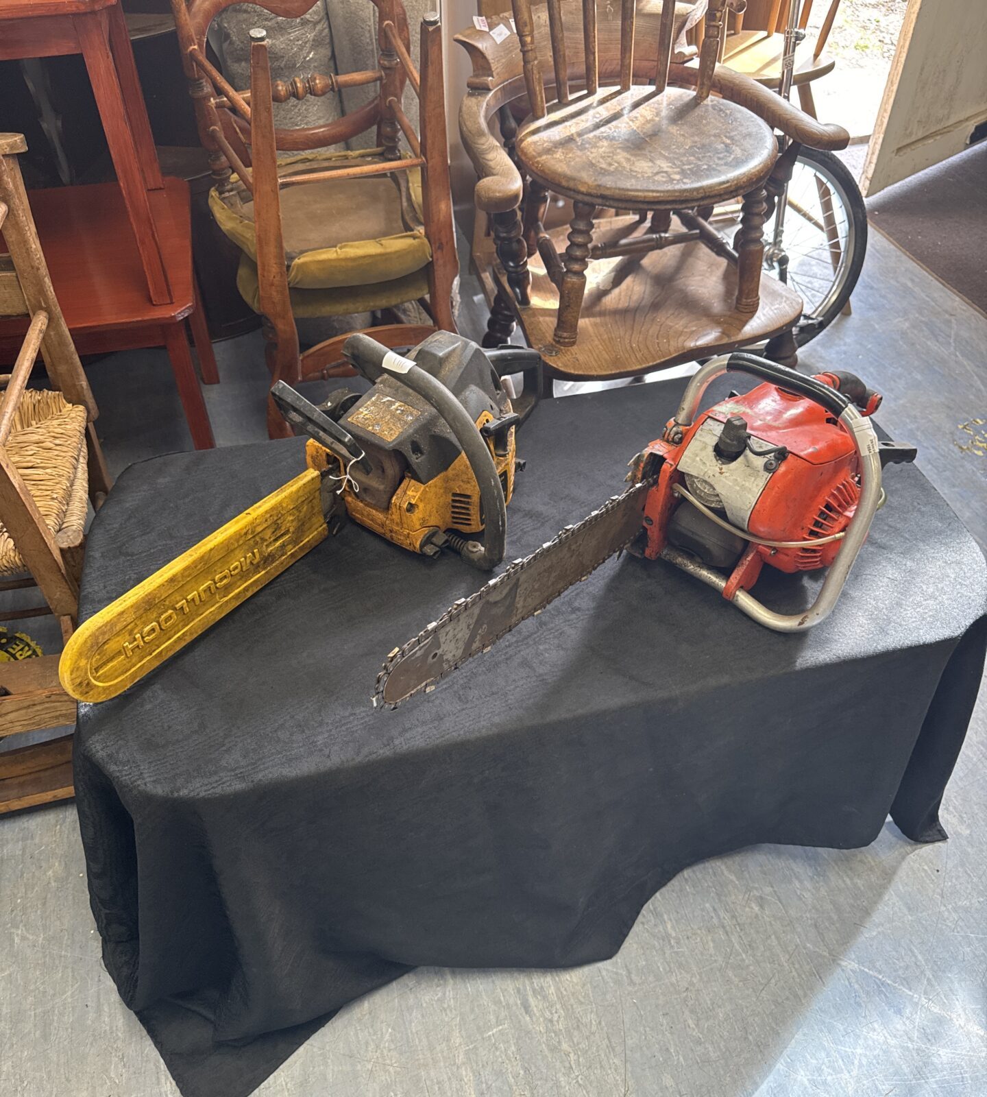Two petrol chainsaws inc mcculoch Dakota 442 & dolmar CA - both have compression