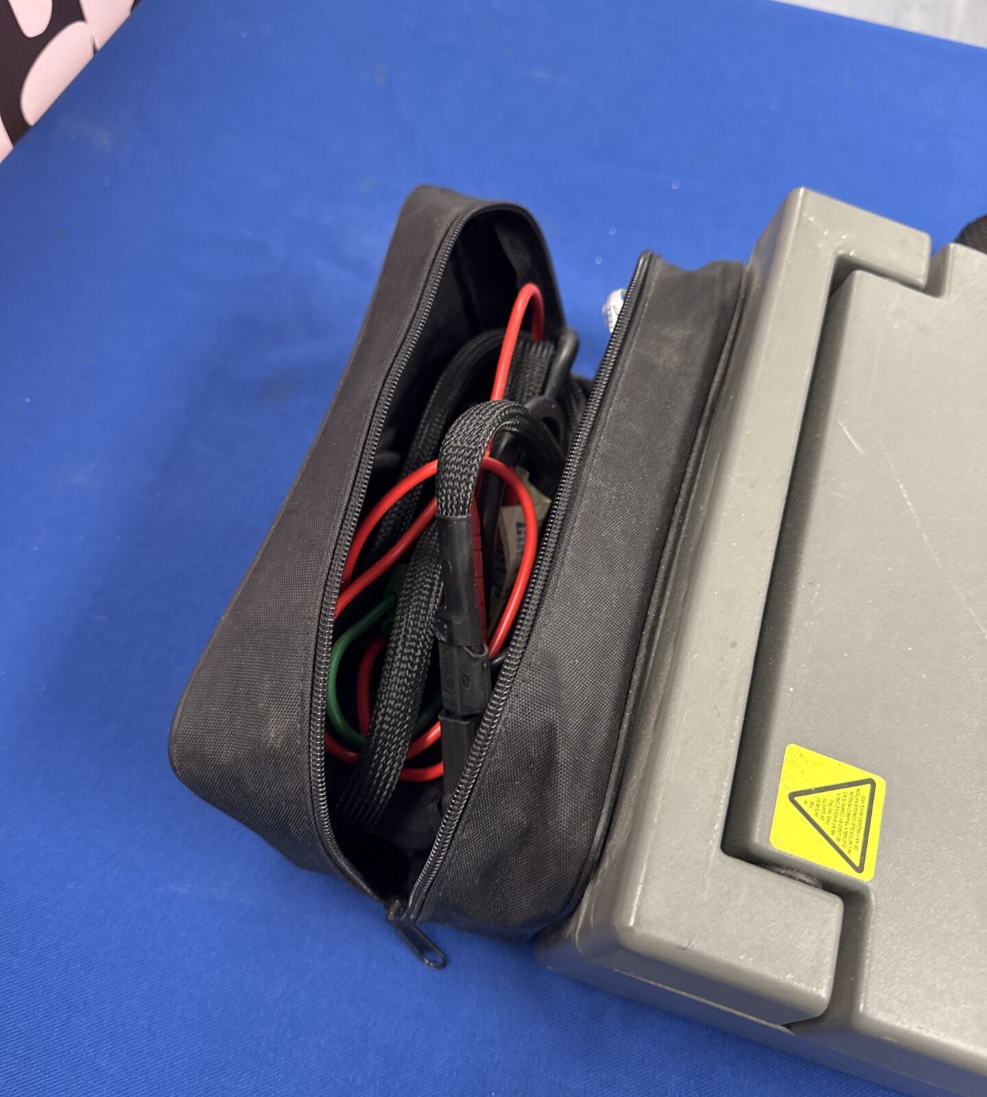 Seaward IT 1000 electrical testing machine with leads - Image 2