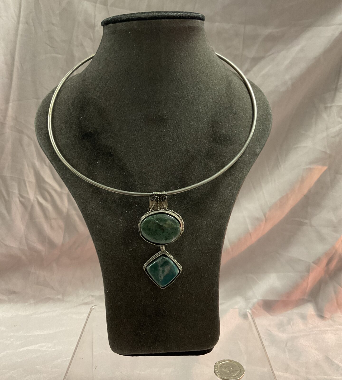 vintage agate two stone pendant necklace