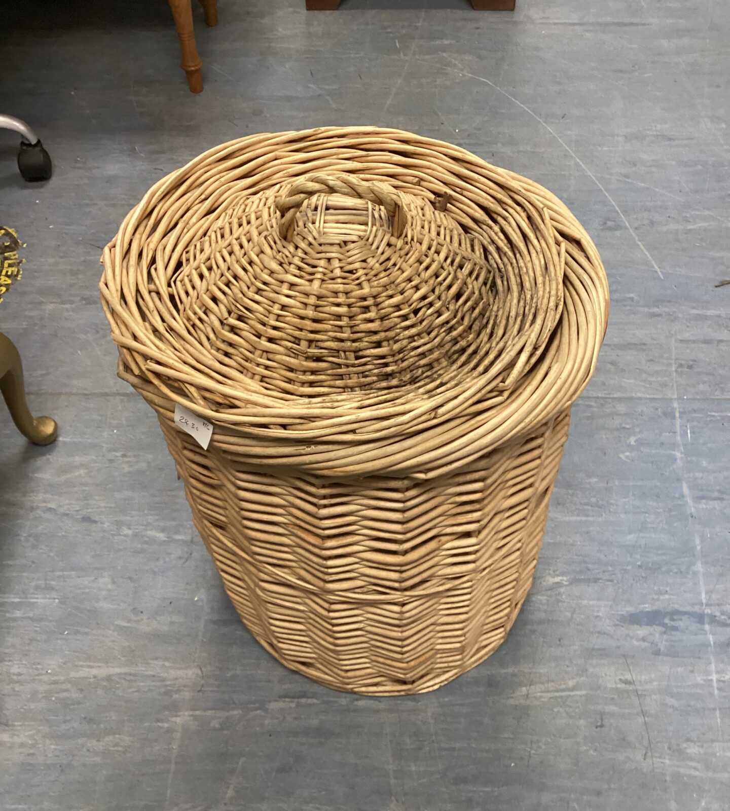 Wicker wash basket