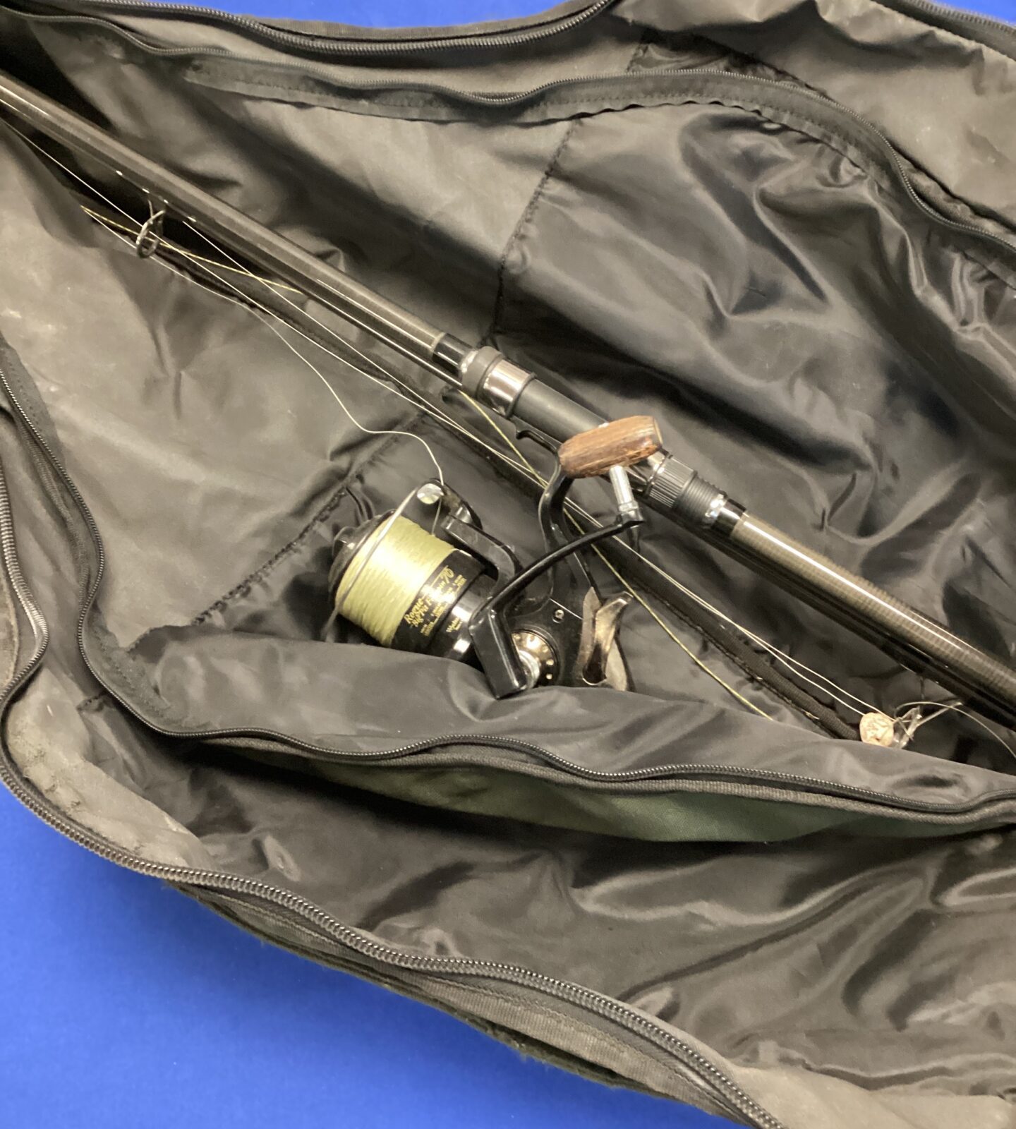 ready made up carp rod and reel in chub fishing bag