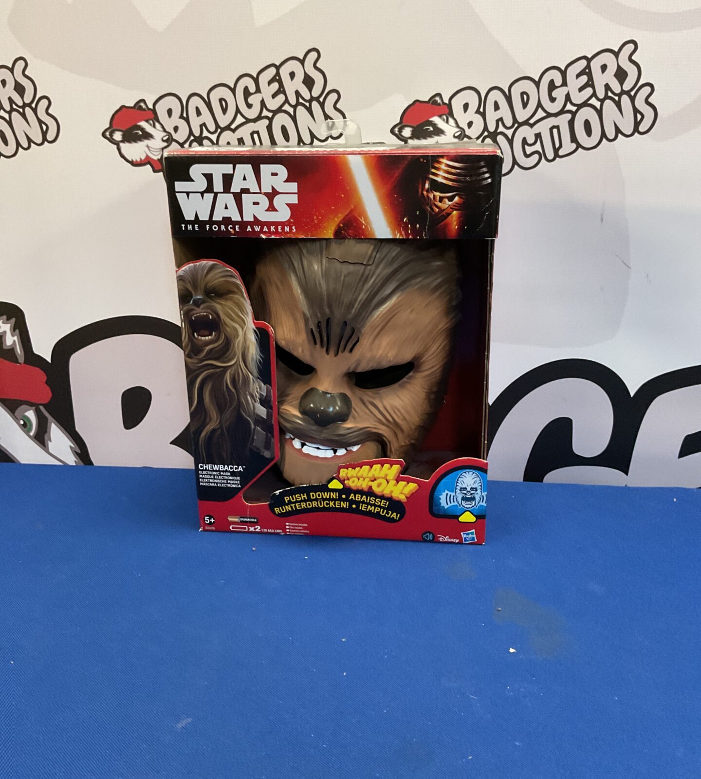 Disney star wars boxed electronic chewbacca mask working