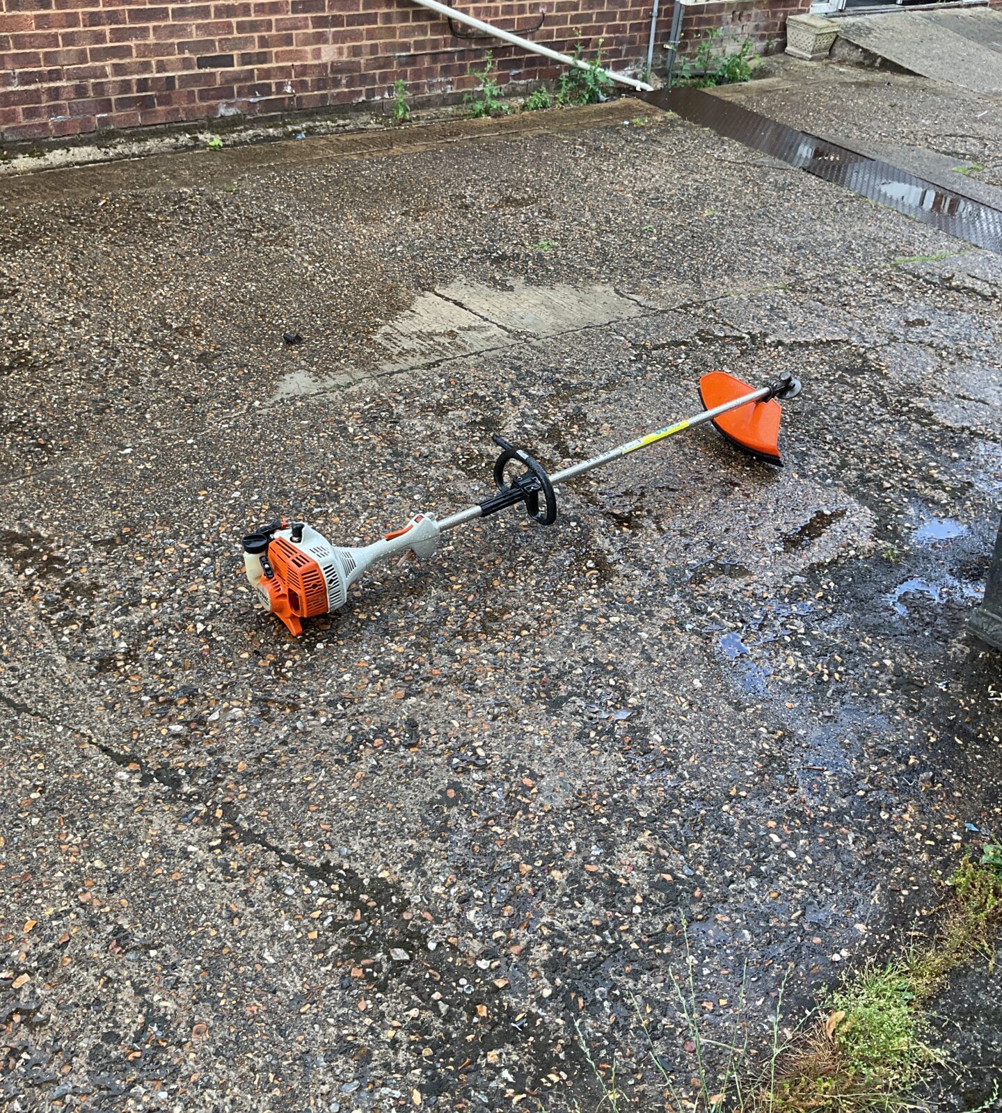 Stihl garden strimmer