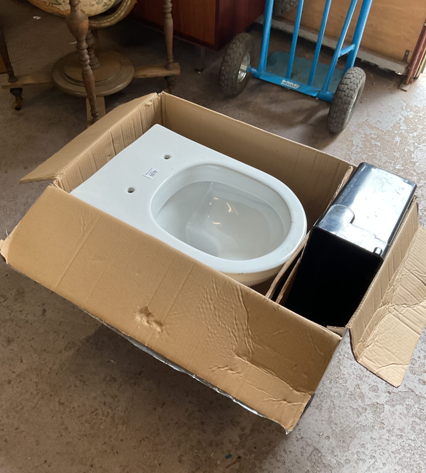 Havana rose group toilet unit