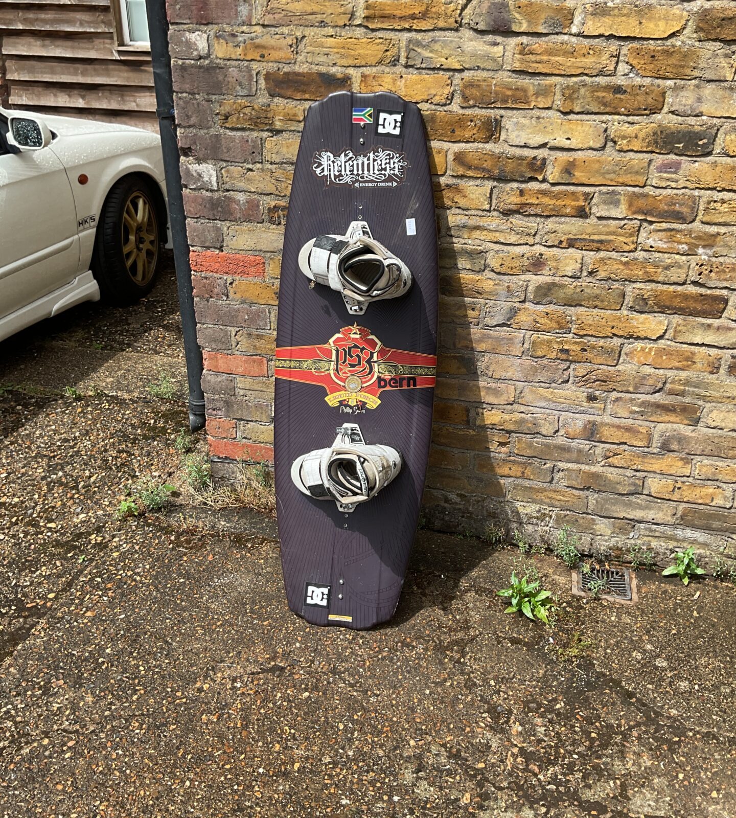 Relentless liquid force snowboard