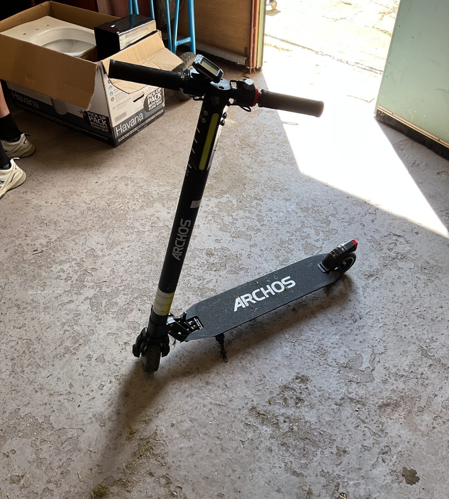 Archos electric scooter