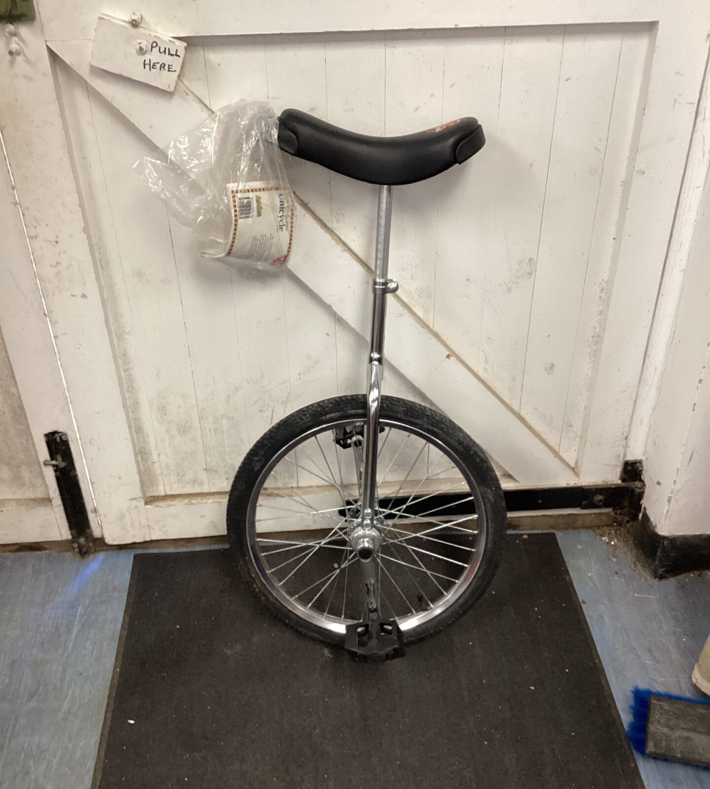 Diamond back unicycle with how to guide