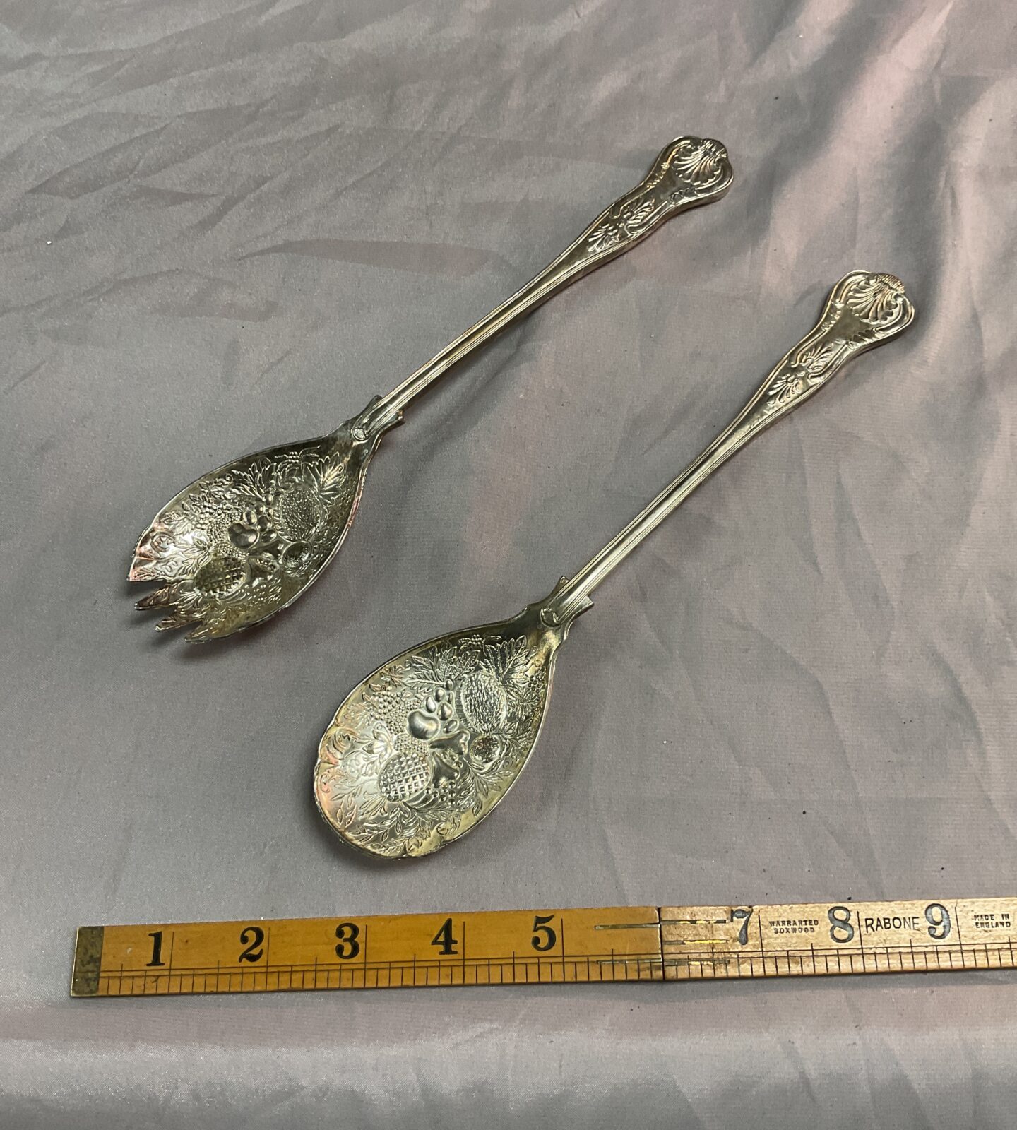 Pair of Kings pattern berry serving spoons