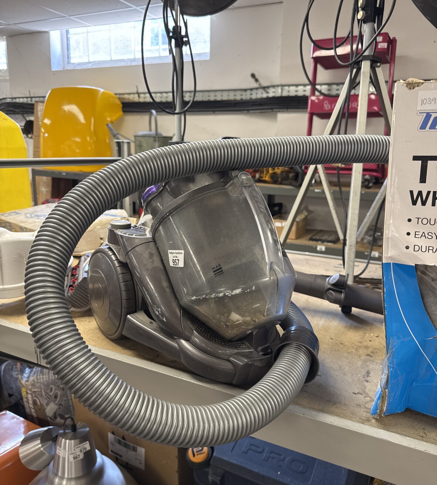 Dyson dc19 t2 animal stowaway hoover