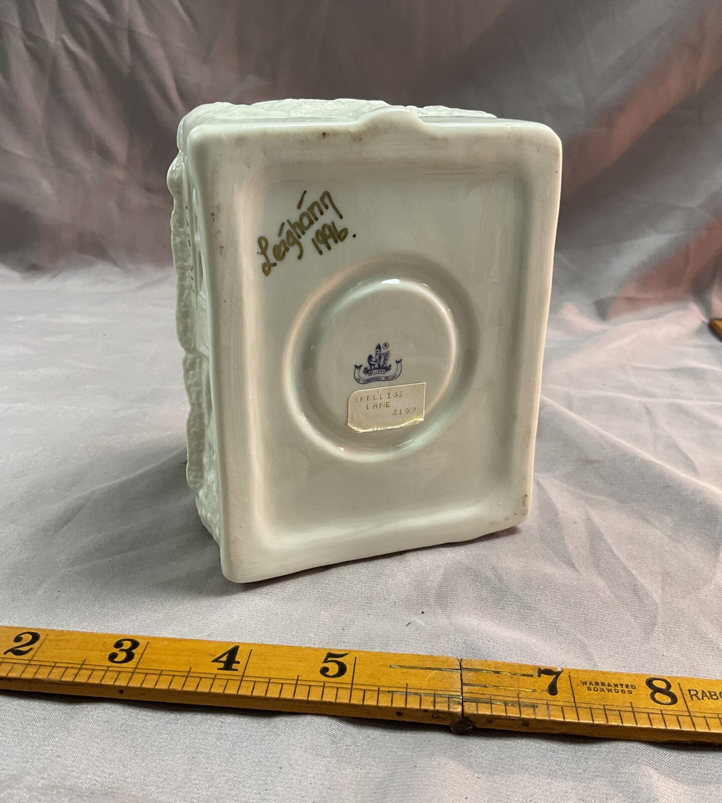 belique tea light house Signed - Image 2