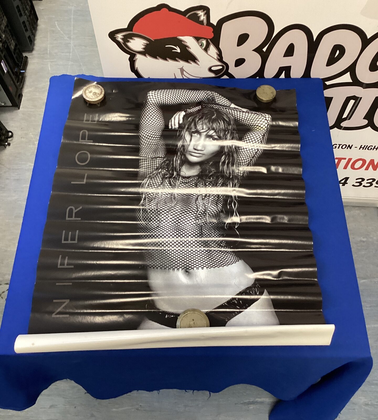 Box of mixed posters inc models & pop music celebrities, Eminem, busted & caprice - Image 4