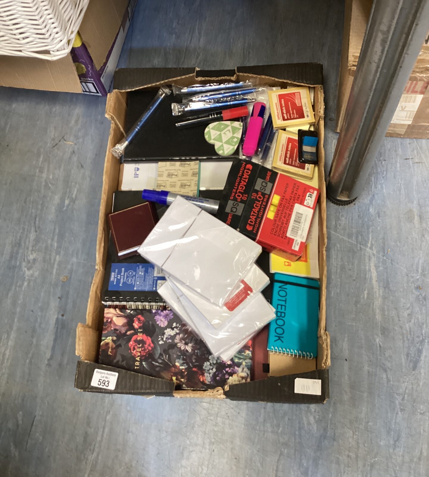 Box of mixed stationary inc note pads, pens & high lighters