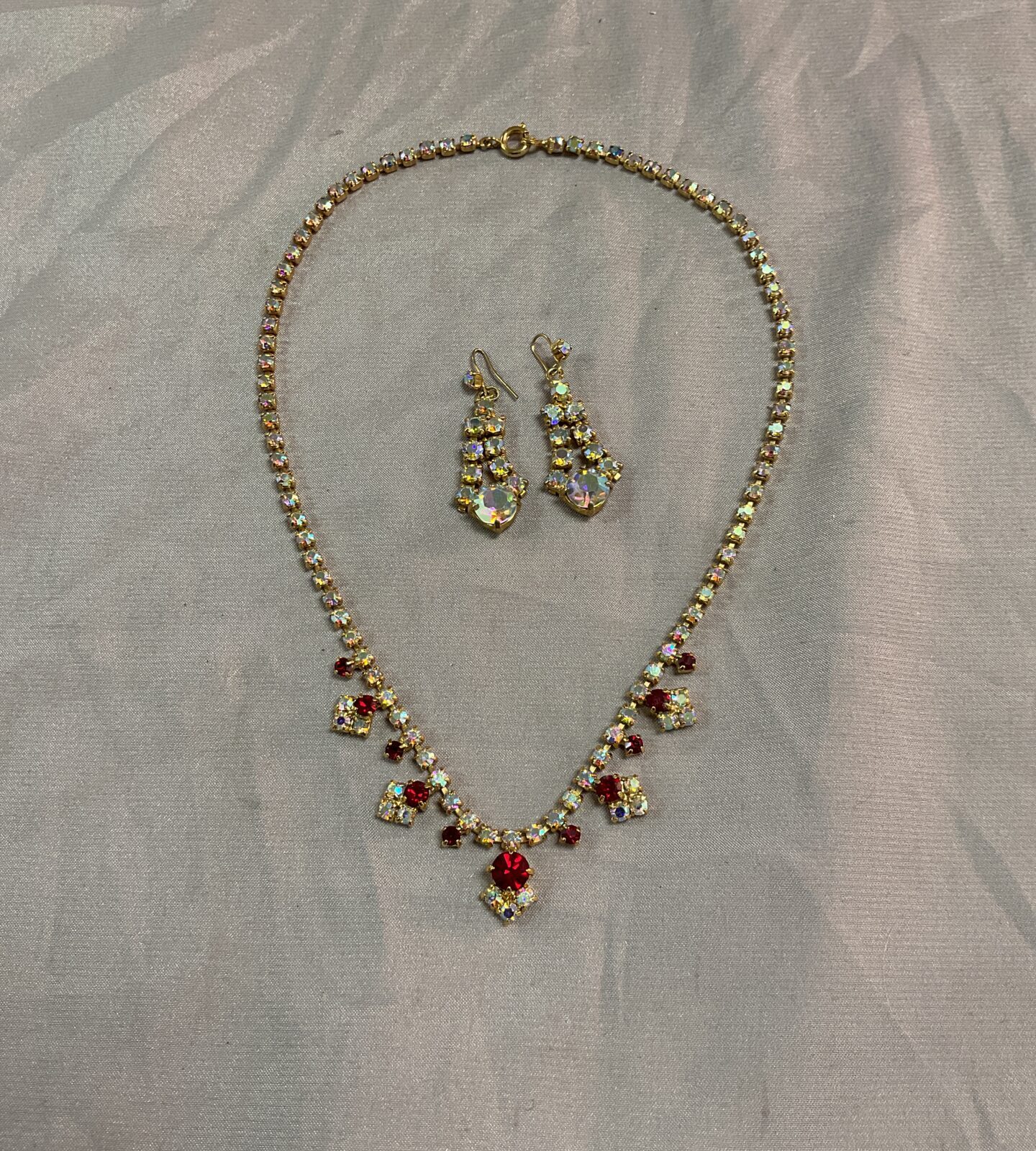 1950s Coctail necklace and matching earrings