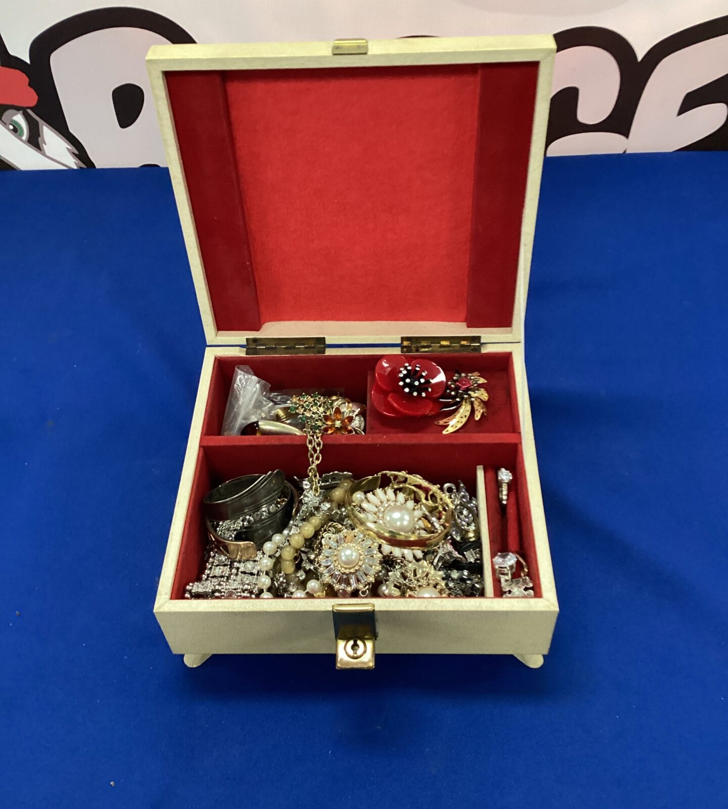 cream musical swiss movement Jewellery box With contents