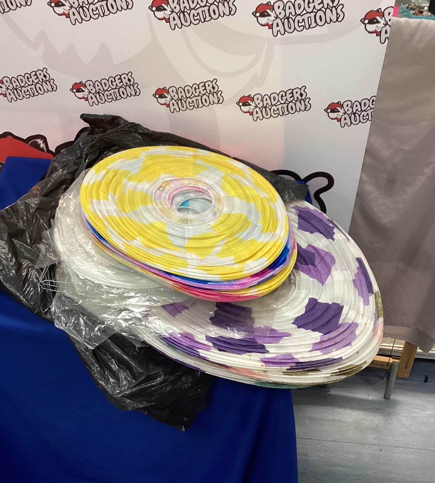 Large quantity of Paper lamp shades